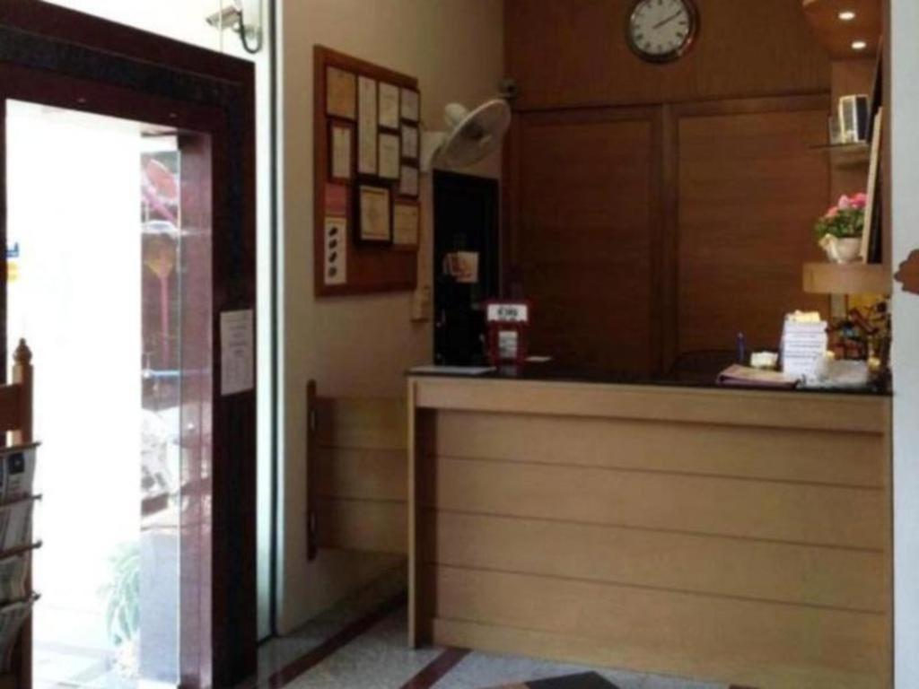 Sukwilai Hotel HHQ Exterior photo