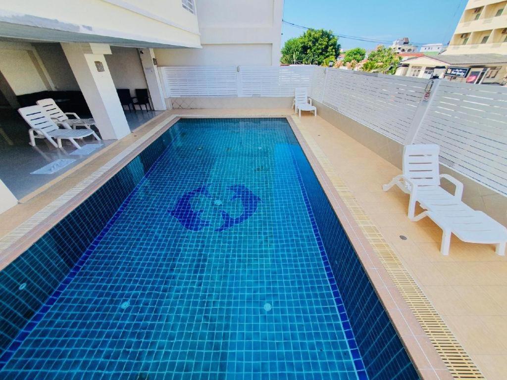 Sukwilai Hotel HHQ Exterior photo